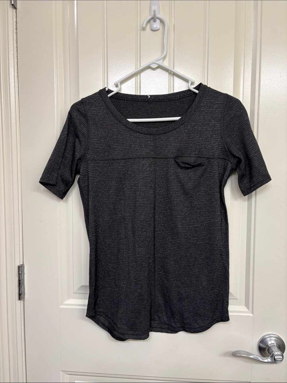 lululemon athletica Short‎ Sleeve Scoop Neck Top - Charcoal